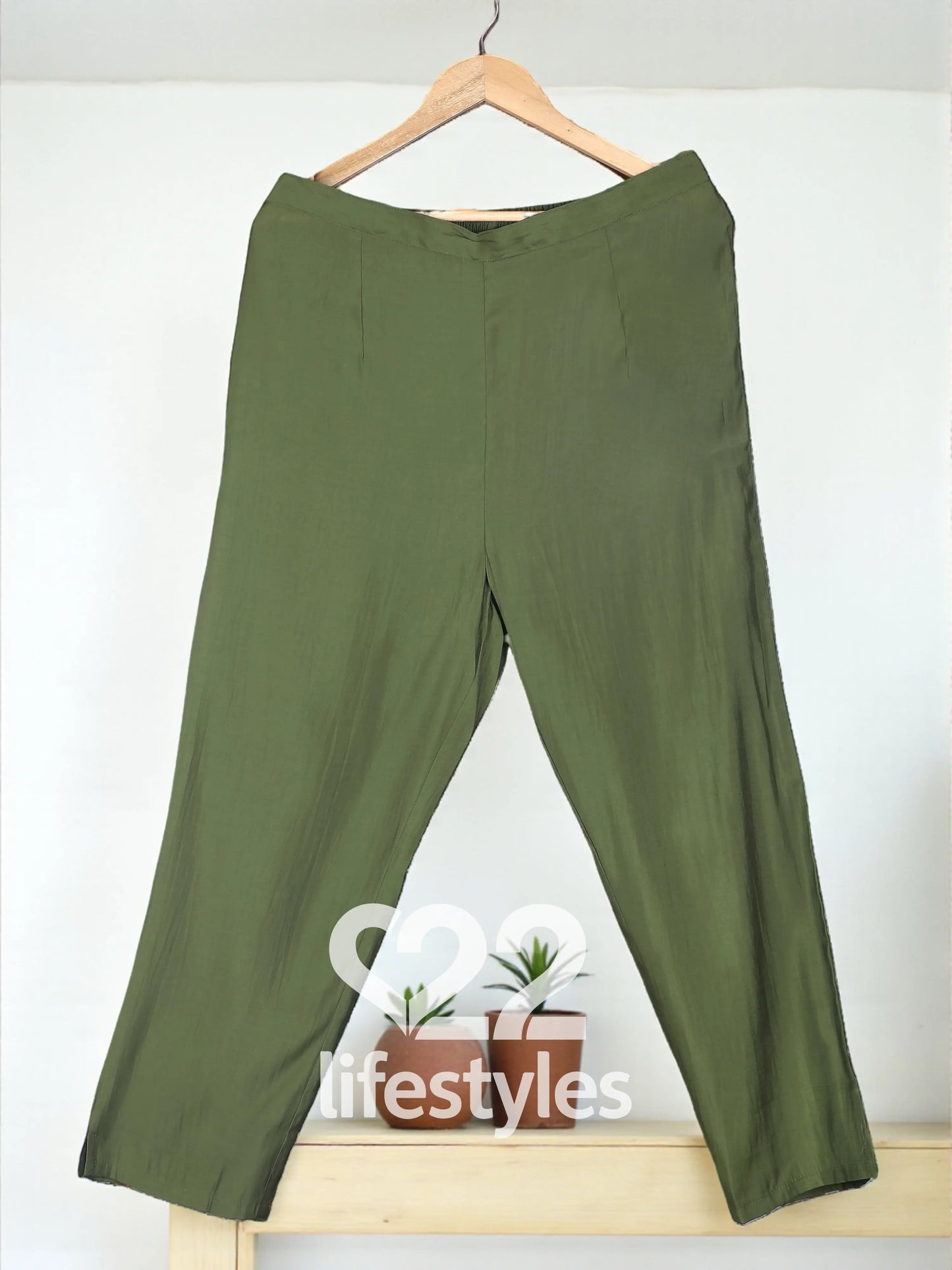 Green Mul-Chanderi Readymade Salwar Suit