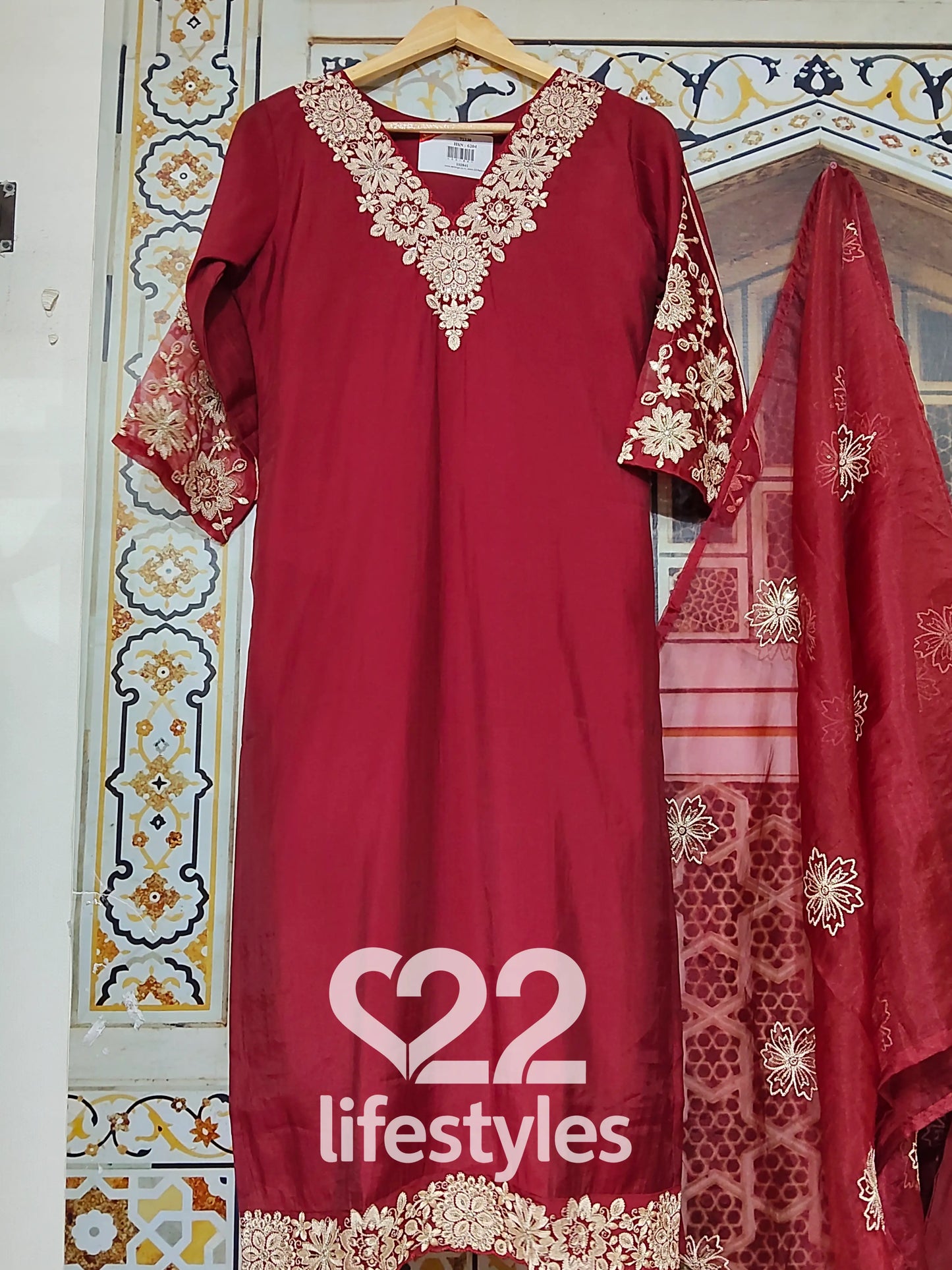 Red Muslin Readymade Salwar Suit