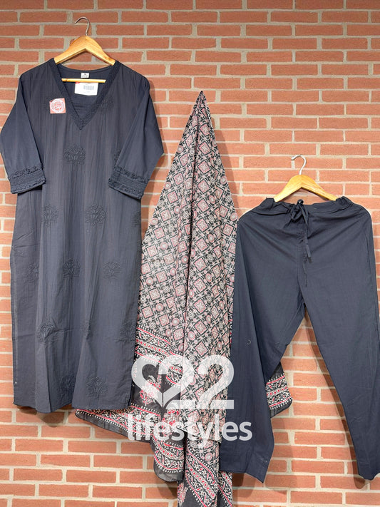 Black Self Thread Work  Readymade Salwar Suit