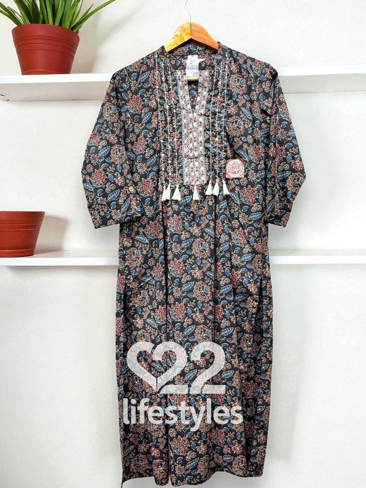 Black Kalamkari Handblock Pintucks Readymade Salwar Suit